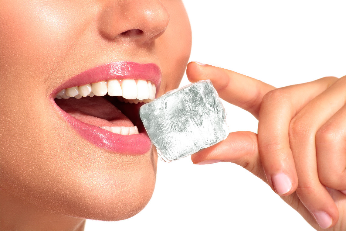 5 częstych problemów z ustami. Jak sobie z nimi poradzić?